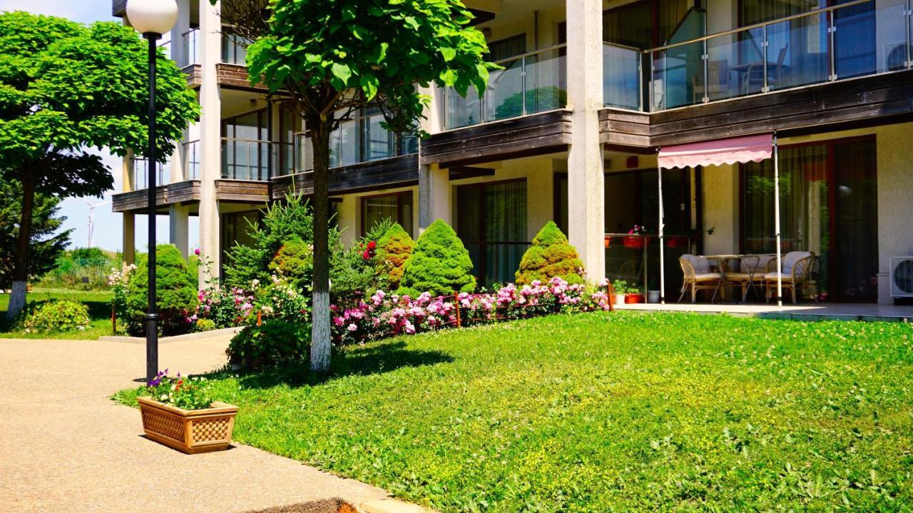Морски Апартаменти Джулай Морнинг - July Morning Sea View Apartments Kavarna Kültér fotó