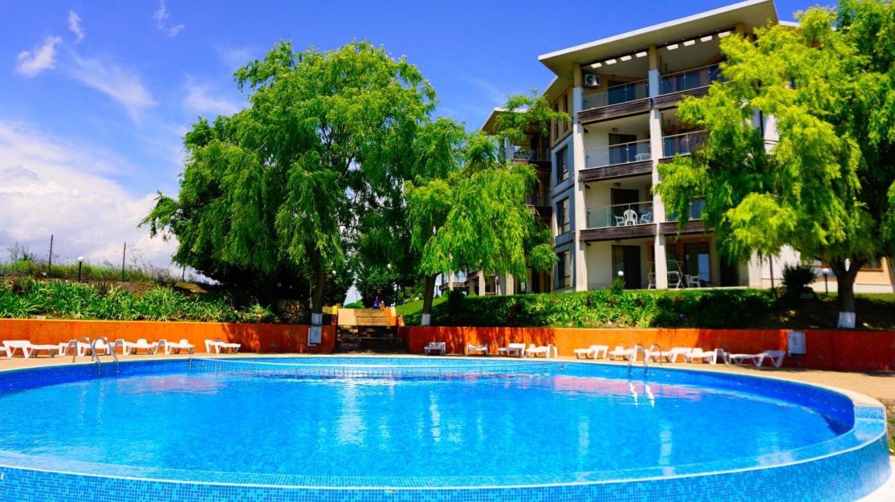 Морски Апартаменти Джулай Морнинг - July Morning Sea View Apartments Kavarna Kültér fotó