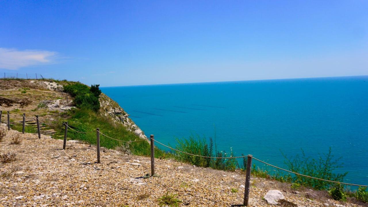 Морски Апартаменти Джулай Морнинг - July Morning Sea View Apartments Kavarna Kültér fotó