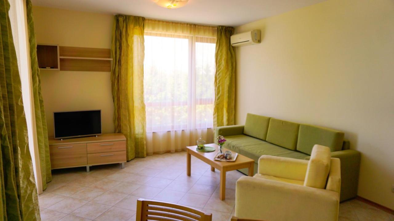 Морски Апартаменти Джулай Морнинг - July Morning Sea View Apartments Kavarna Kültér fotó