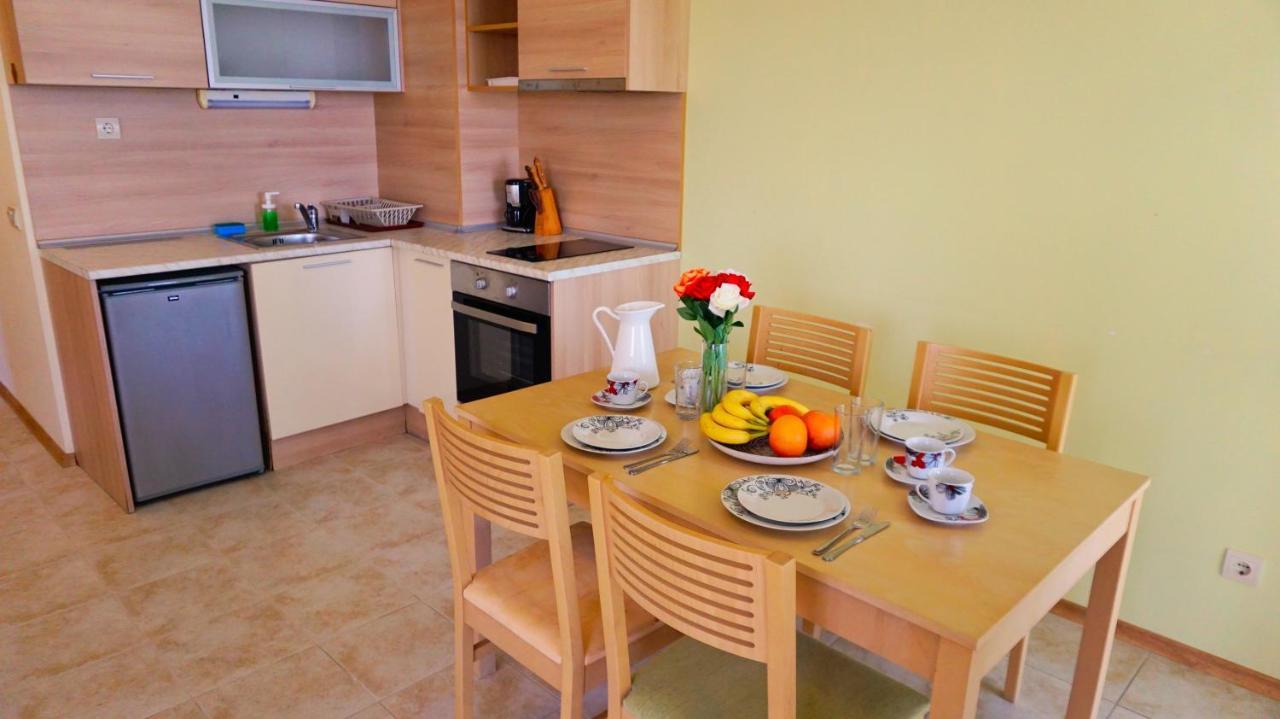 Морски Апартаменти Джулай Морнинг - July Morning Sea View Apartments Kavarna Kültér fotó