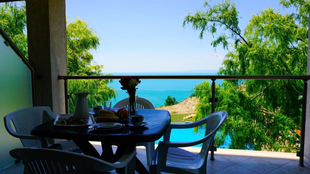 Морски Апартаменти Джулай Морнинг - July Morning Sea View Apartments Kavarna Kültér fotó
