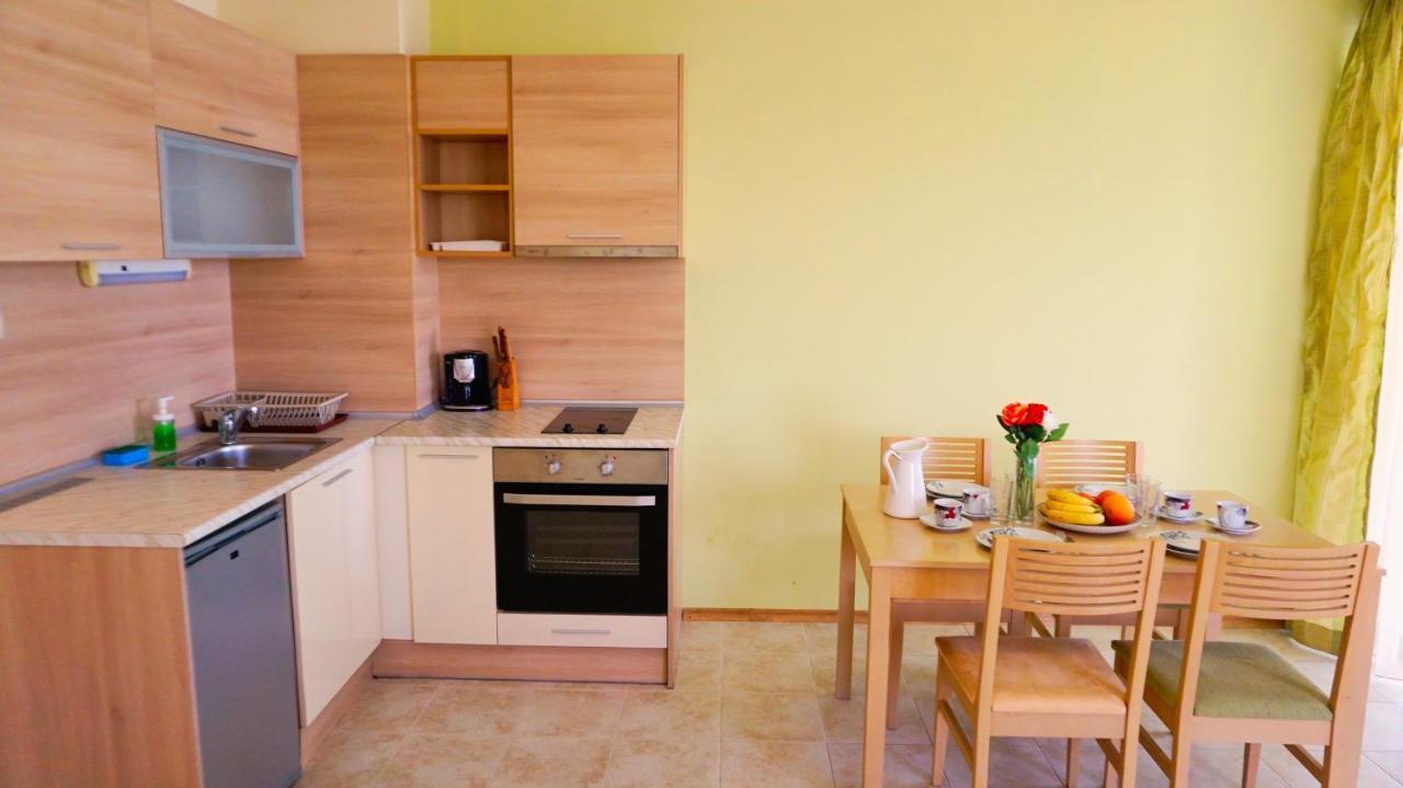 Морски Апартаменти Джулай Морнинг - July Morning Sea View Apartments Kavarna Kültér fotó