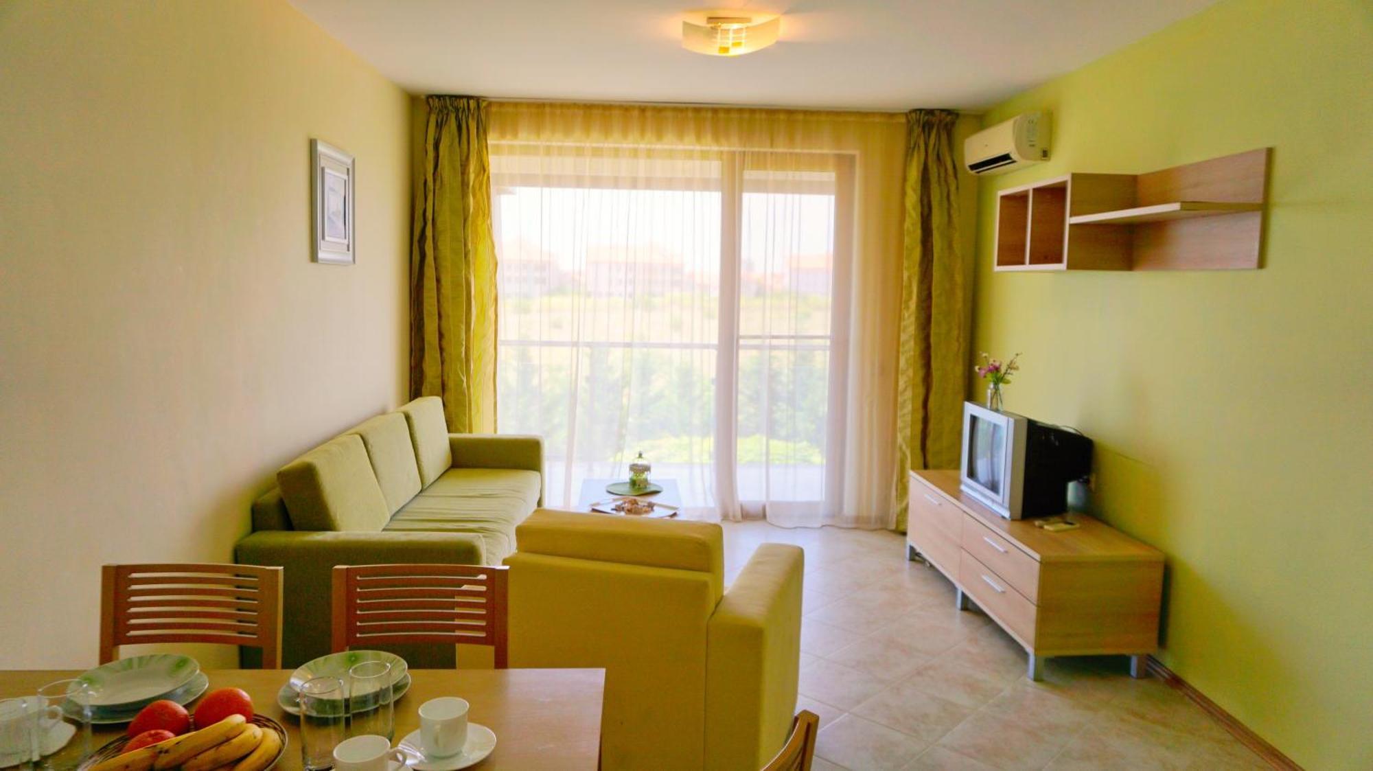 Морски Апартаменти Джулай Морнинг - July Morning Sea View Apartments Kavarna Szoba fotó